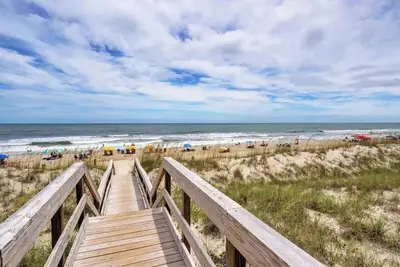 Image de Heure de la plage! Entrez ici avant qu'il ne soit parti!