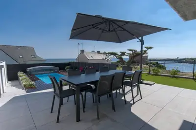 Image de Coup de coeur assuré pour cette villa 5* avec piscine et Spa face mer