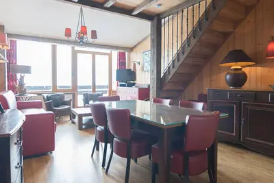 Image de Duplex 3 pièces, ski aux pieds, avec balcon et Wifi