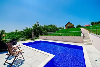 Maison de vacances privée avec Wifi, piscine privée, climatisation, Tv, terrasse, vue panoramique