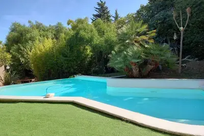 Image de Piscine, climatisation, 3 chambres, idéal vacances et détente