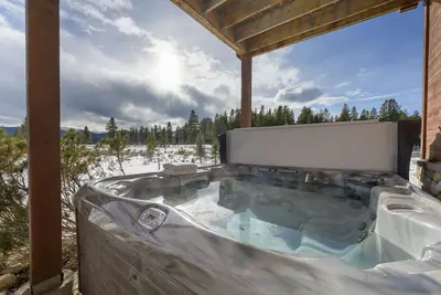 Image de Maison spacieuse avec vue panoramique dans quartier calme à 15 min de Winter Park
