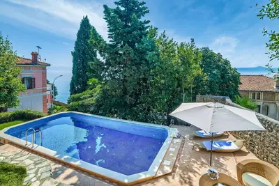 Image de Maison de vacances privée avec climatisation, piscine privée, Wifi, bain à remous, Tv, terrasse