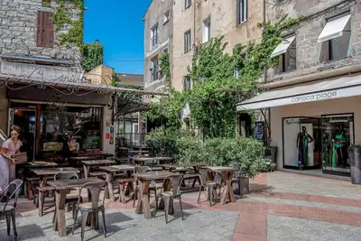 Image de Bel appartement pour 4 personnes avec climatisation, Wifi, piscine, Tv, balcon et parking