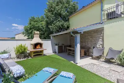 Image de Maison de vacances privée avec climatisation, bain à remous, Wifi, Tv, terrasse, parking