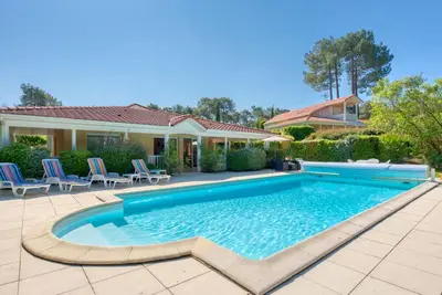 Image de Belle maison de vacances privée avec piscine privée, Wifi, Tv, terrasse et parking