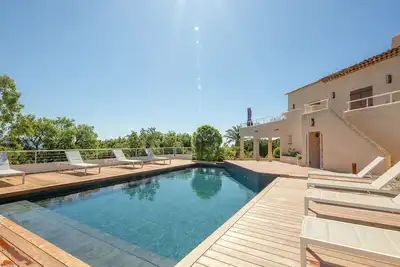 Image de Maison de vacances privée avec Wifi, climatisation, piscine privée, Tv, terrasse, parking