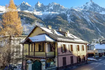 Image de Joli appartement pour 4 personnes avec bain Ă remous, Wifi, Tv et parking