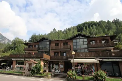 Image de Agréable appartement pour 5 personnes avec Wifi, Tv, terrasse, animaux admis et parking
