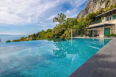Image de Belle maison de vacances privée avec Wifi, piscine privée, climatisation, Tv, terrasse, parking