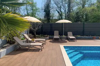 Image de Agréable appartement pour 4 personnes avec Wifi, climatisation, piscine privée, Tv et terrasse