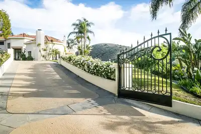 Image de Manoir à couper le souffle - Entertainer's Dream - 6 700 pieds carrés