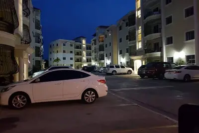Image de Apartamento completo mueblados, con tres harbitason y parqueo