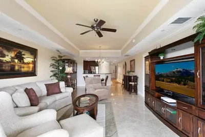 Image de Magnifique condo de 3 chambres / 3 salles de bain dans un golf et spa de 10 piscines