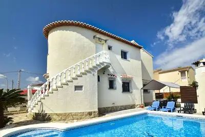 Image de Magnifique maison de vacances privée avec piscine privée, Wifi, climatisation, Tv, patio, parking