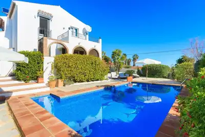Image de Maison de vacances privée avec Wifi, climatisation, piscine privée, Tv, patio, parking