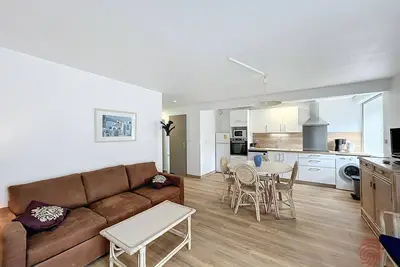 Image de F2 avec terrasse, proche Thermes, animaux acceptés, wifi, parking