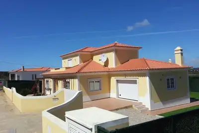 Image de Belle villa de campagne près de la mer avec piscine privée chauffée