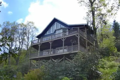 Image de Misty Mountain Hideaway -3br + Loft, 3ba - Bain à remous, à 5 minutes du d / t Blowing Rock