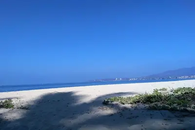 Image de Super condo à deux pâtés de maisons de la plage, dans bucerias zona Dorada excellent emplacement