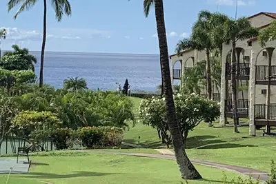 Image de Tarif d'été! 155 $ / nuit Vue partielle sur l'océan, unité mise à jour.