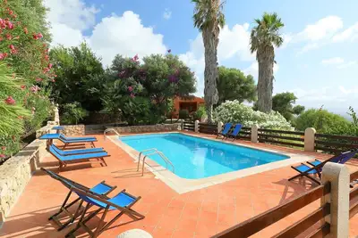 Image de Maison de vacances privée avec Wifi, climatisation, piscine privée, Tv, patio, parking