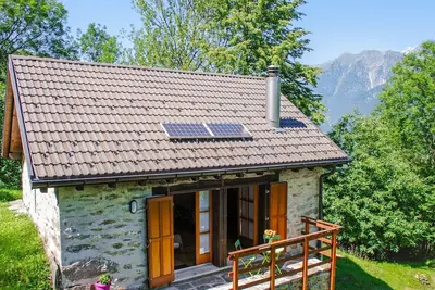 Image de Merveilleuse maison de vacances privée pour 4 personnes avec terrasse, vue panoramique et parking