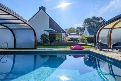 Image de Maison de vacances privée avec piscine privée, Wifi, bain à remous, Tv, terrasse, parking