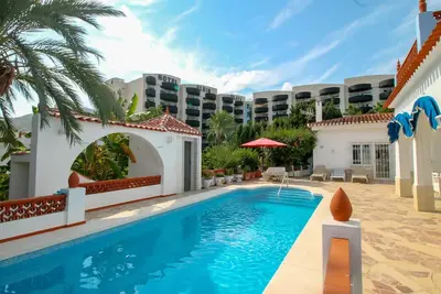 Image de Maison de vacances privée avec climatisation, Wifi, piscine privée, Tv, terrasse, parking