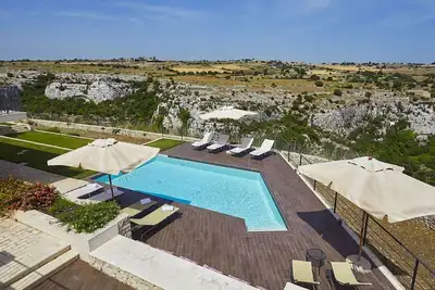 Image de Maison de vacances privée avec piscine privée, climatisation, bain à remous, Wifi, Tv, patio