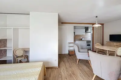 Image de Studio avec terrasse, proche thermes et centre, animaux acceptés, wifi inclus, Lamalou-les-Bains