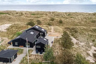 Image de Maison de vacances pour 8 a Ålbæk-By Traum