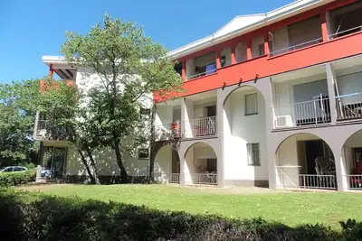 Image de Charmant studio Rdc avec terrasse, proche Thermes et centre-ville, accepte animaux - Lamalou-les-Bains