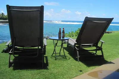 Image de Rez-de-chaussée, accès direct à la plage, côté sud ensoleillé de Kauai, climatisation!