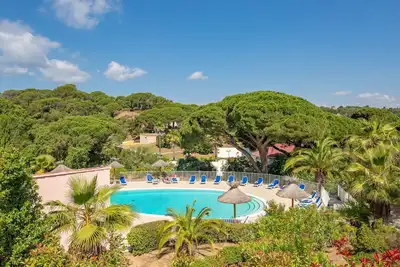 Image de Joli appartement pour 6 personnes avec piscine, climatisation, Wifi, Tv, terrasse et parking