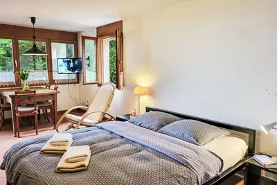 Image de Joli appartement pour 2 personnes avec Tv, patio, animaux admis, vue panoramique et parking