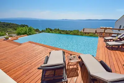 Image de Maison de vacances privée avec piscine privée, Wifi, climatisation, Tv, terrasse, parking