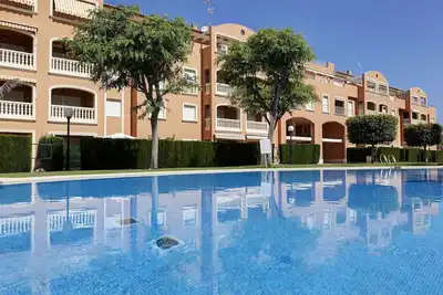 Image de Agréable appartement pour 4 personnes avec Wifi, piscine, climatisation, Tv, terrasse et parking