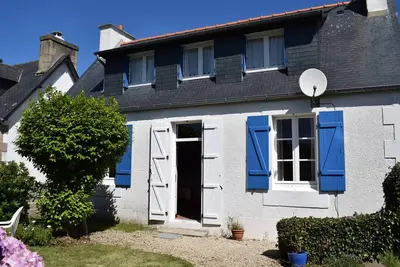 Image de Maison bretonne à 100m de la plage, jardin clos et équipements pour bébé, à Trégastel
