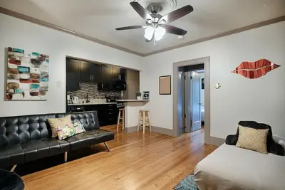 Image de Centre-Ville Austin Haven-Sleep 6-Acl, Sxsw, 6th St, Magasins, Alimentation, Restaurants