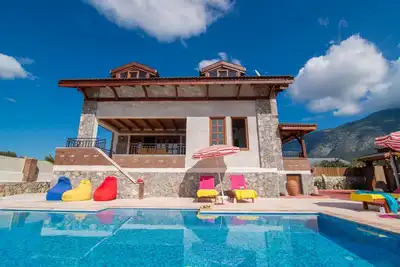 Image de Piscine chauffée - Villa privée.