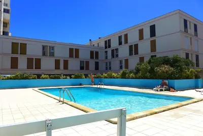 Image de Confortable appartement pour 2 personnes avec Wifi, piscine, Tv, animaux admis et parking