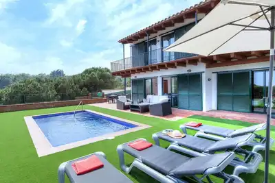 Image de Belle maison de vacances privée avec Wifi, climatisation, piscine privée, Tv, terrasse, parking