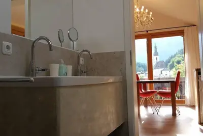 Image de Ferienwohnung Ausblick****, 1-4 Personen, Dusche/Wc + Badewanne, Balkon, Tv, 2 Schlafzimmer, Dachgeschoss