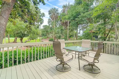 Image de Great Seabrook Island Home - Moderne et mis à jour - Animaux acceptés - Accès au club gratuit