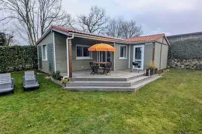Image de Chalet 4 personnes dans un camping 5 *Les ÎLES Vagues océanes près de Granville