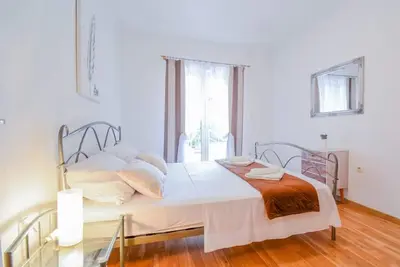 Image de Appartement de deux chambres avec la terrasse Zadar (A-15945-a)