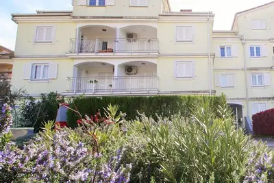 Image de Appartement spacieux Peteh à Veli Maj avec vue sur la mer