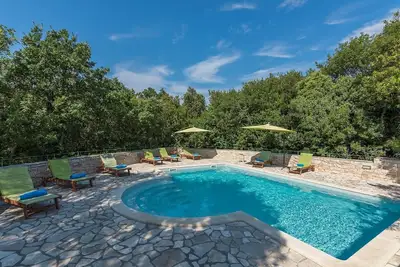 Image de Villa Ana avec piscine partagée dans le complexe Vlakovo