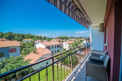 Image de Appartement Lili avec balcon couvert près de la plage